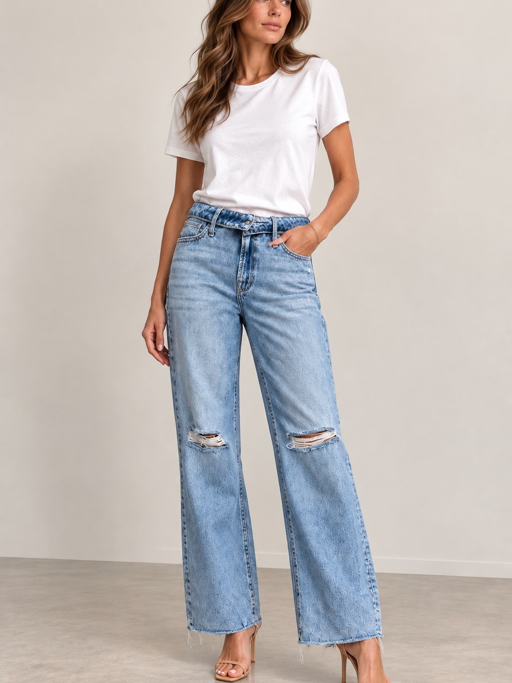 HIDDEN JEANS Logan Fold Over Waist Distressed Dad Jeans Light Wash Size 26